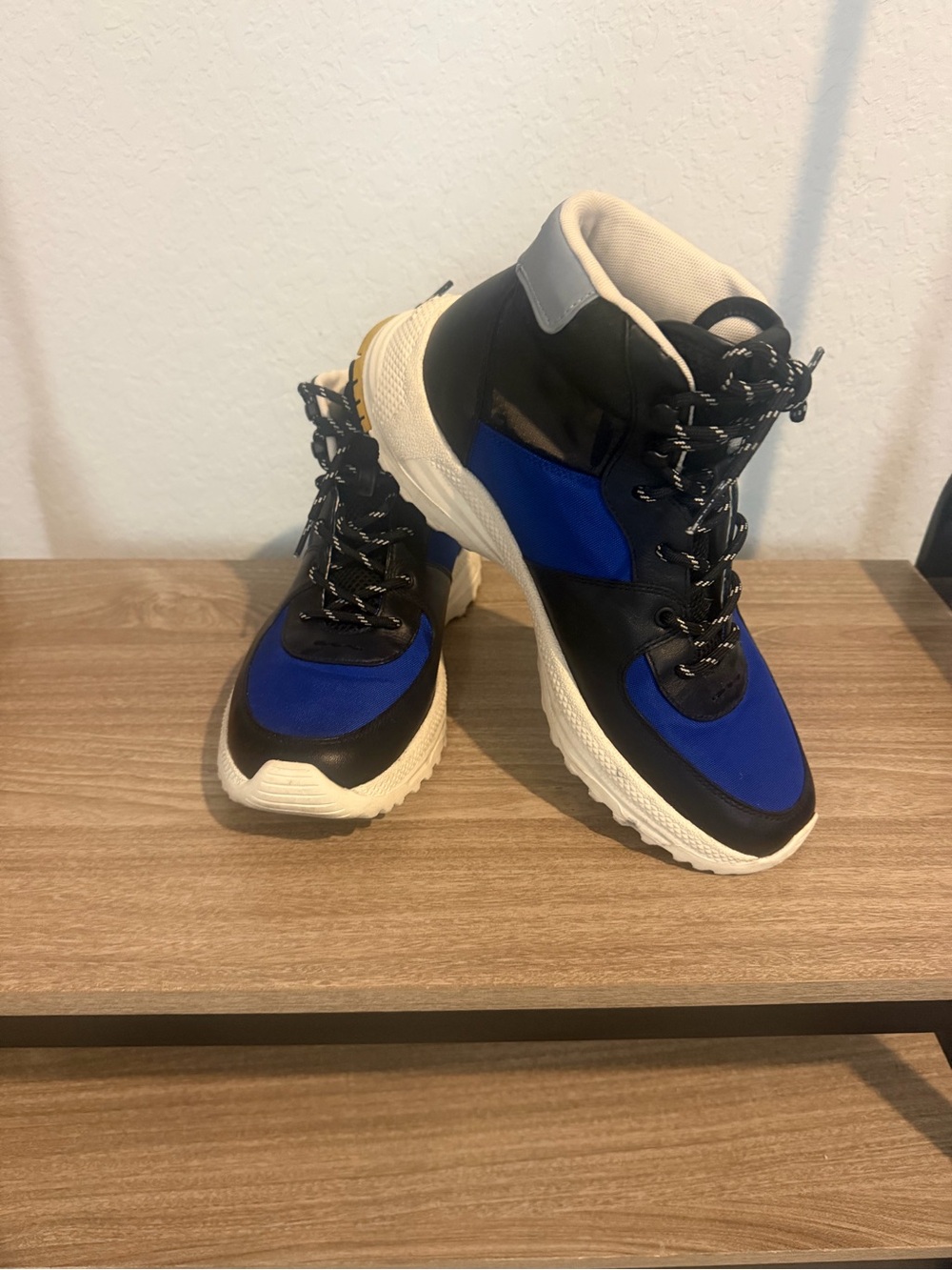 Coach Cream and Black Canvas Sneaker Interior - Picture 2 of 6